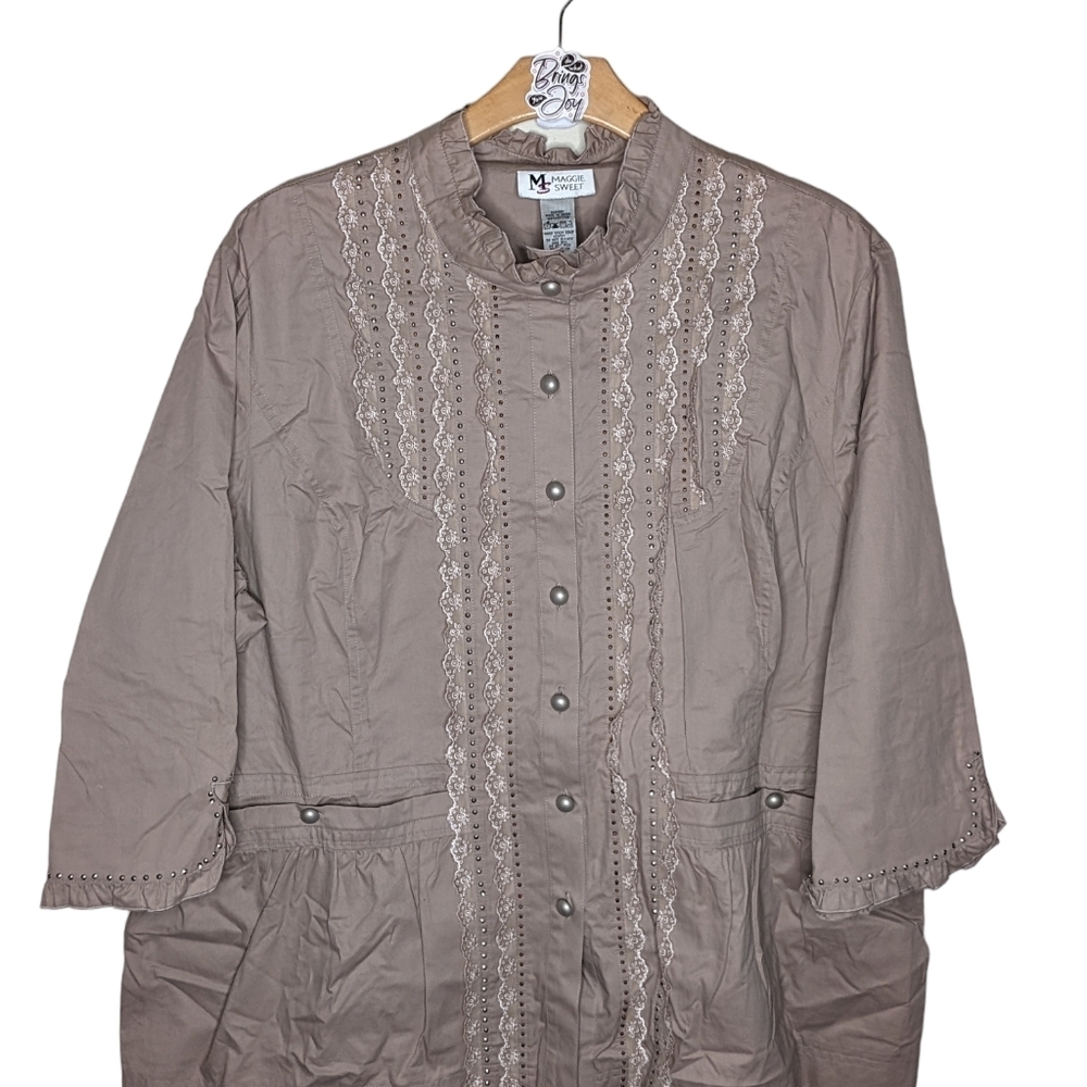 Maggie Sweet Women's Embellished blouse